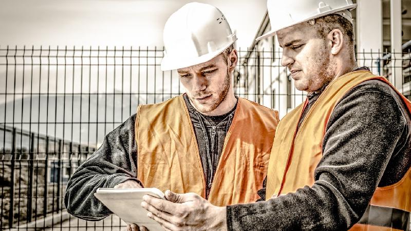 Praca za granicą bez znajomości języka, czy to ma sens?